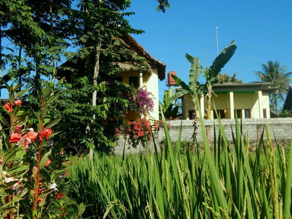 Kembang Kuning Cottages テテバトゥ エクステリア 写真